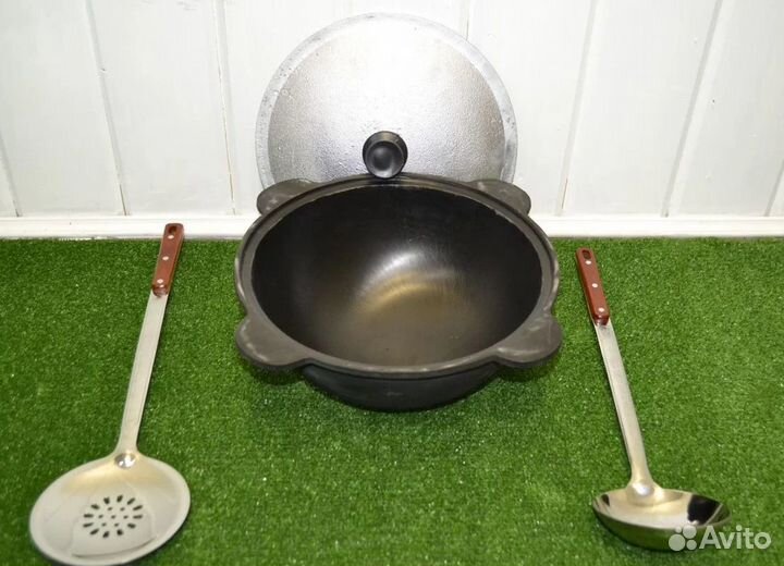 Казан чугунный с печкой