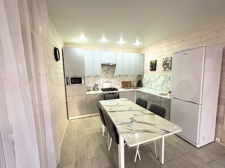 Дом 140 м² на участке 7,2 сот.