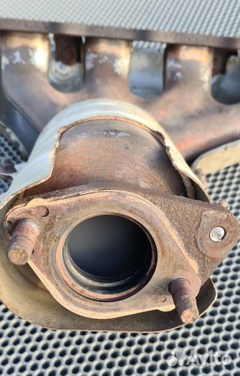 Выпускной коллектор Mitsubishi Lancer 9