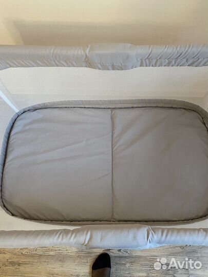 Детская кроватка-манеж складная Chicco