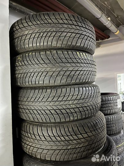 Bridgestone Blizzak LM-001 225/60 R18