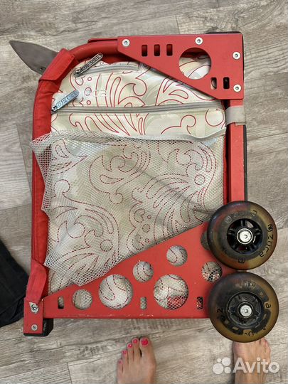 Сумка на колесиках с выдвижной ручкой zuca