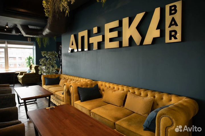 Хостес в кальянную