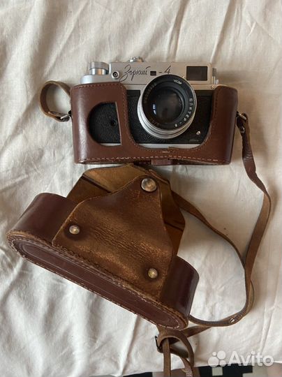 Плёночный фотоаппарат Зоркий-4