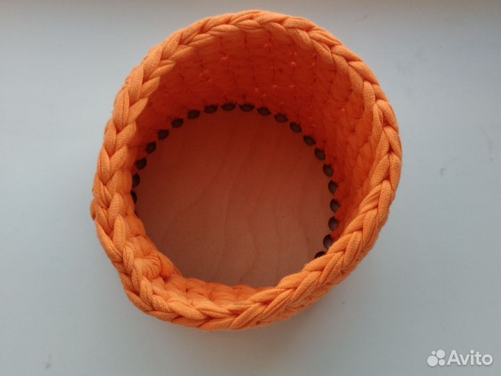 Корзинка плетённая