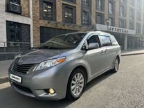 Toyota Sienna 3.5 AT, 2017, 260 000 км, с пробегом, цена 2 650 000 руб.