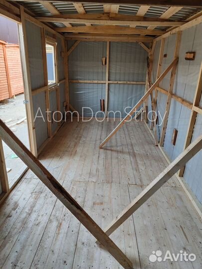 Вагончик с надежной крышей