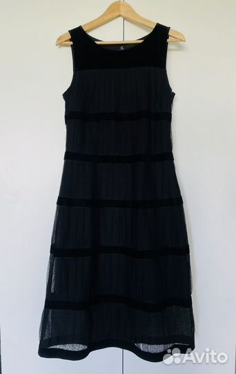 Идеальное маленькое черное платье