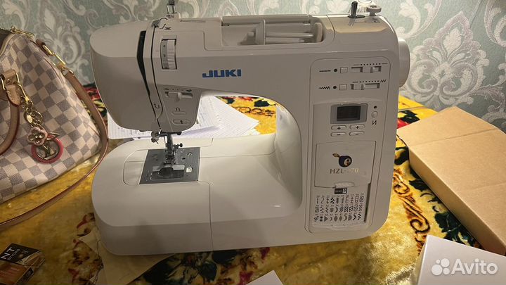 Швейная машина juki HZL-E70