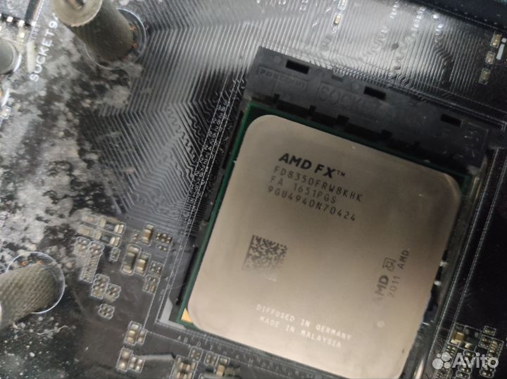 Компьютер системный блок+монитор+клавиатура +мышь