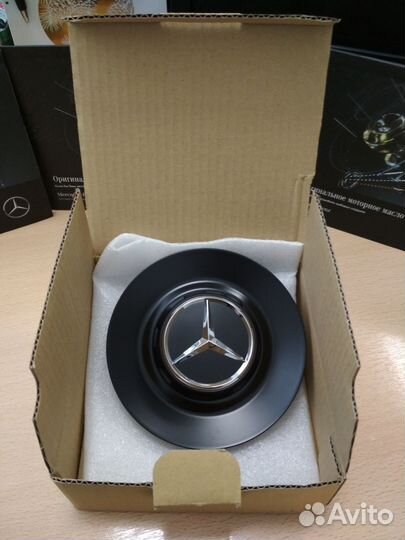 Крышка ступицы ориг.диска Mercedes