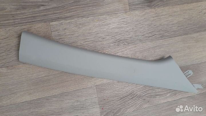 Обшивка стойки передняя правая верхняя Kia Rio 4