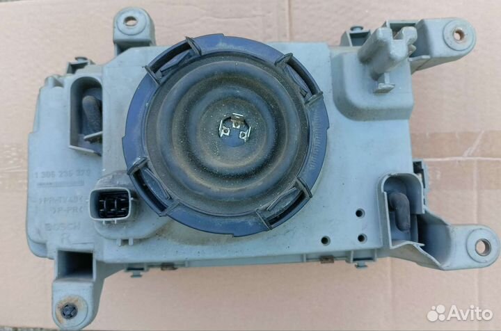 Фара правая Опель Фронтера Б