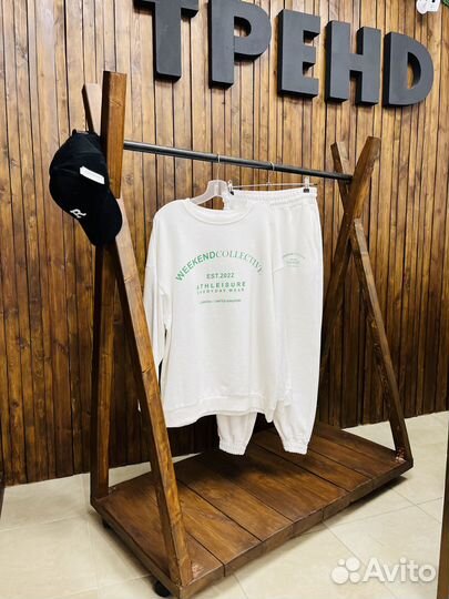 Вешалка для одежды напольная деревянная