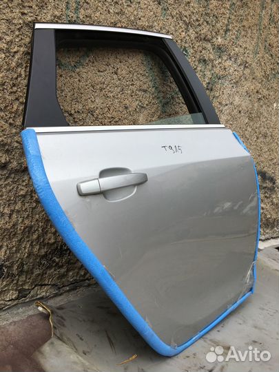 Дверь задняя правая Opel Astra J 5dr