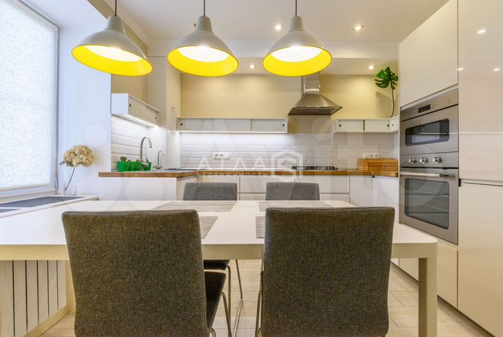 3-к. квартира, 76 м², 2/10 эт.