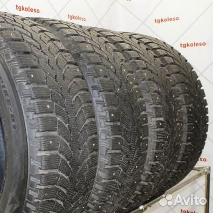 Bridgestone Blizzak Spike-01 225/60 R17