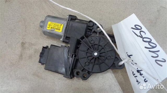 Моторчик стеклоподъемника передний правый Kia Cee