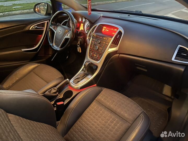 Opel Astra GTC 1.4 AT, 2013, 110 000 км