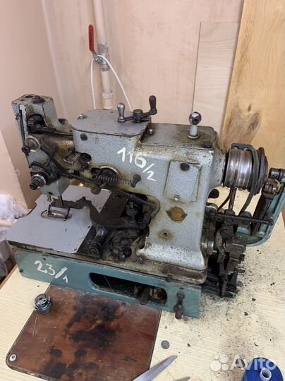 Петельная машина