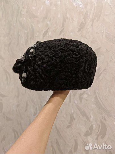 Шапка зимняя меховая женская