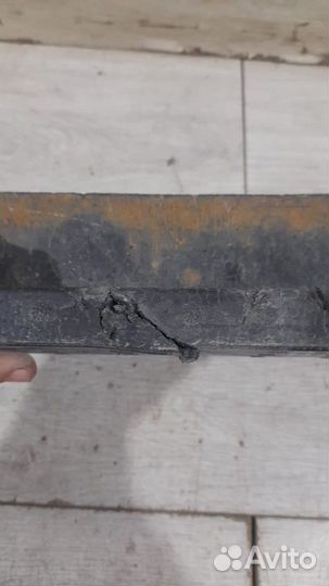 Абсорбер переднего бампера Nissan Tiida С 2004 По