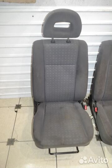 Комплект сидений Mitsubishi Lancer 9