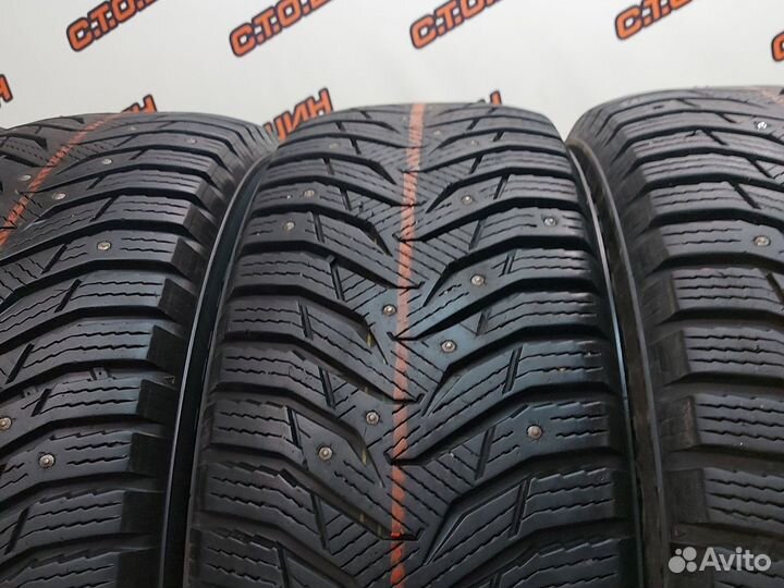 Kumho WinterCraft Ice WI31 215/65 R16 98T