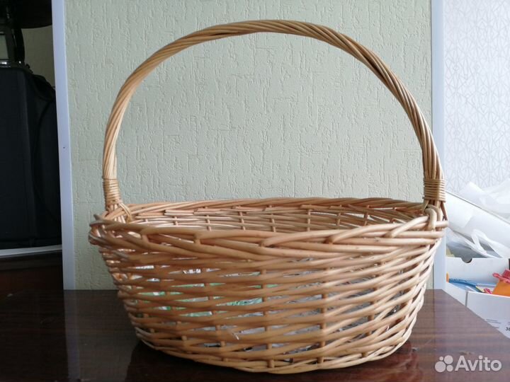 Корзина плетеная