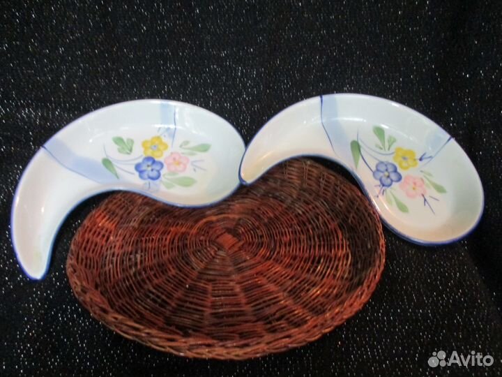 Сахарницы, менажница, соусницы, чайник