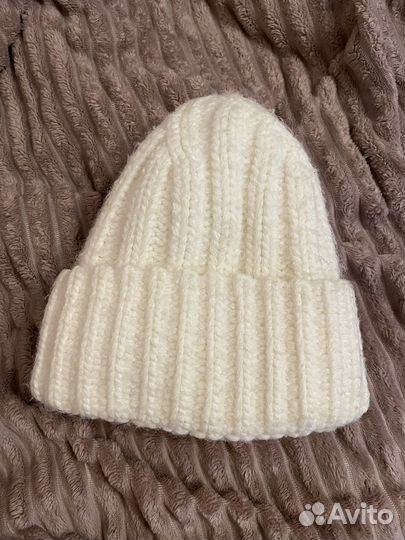 Шапка женская вязаная