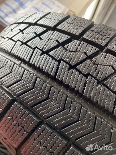 Bridgestone Blizzak VRX 205/60 R16 92S