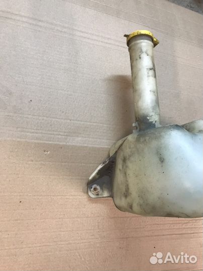 Бачек омывателя стекла Chrysler Stratus JA