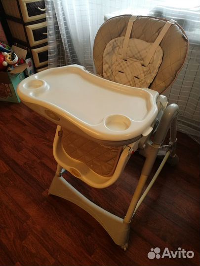 Детский стульчик для кормления Happy Baby