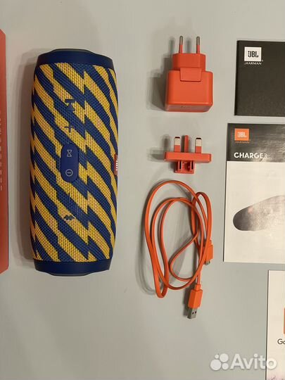 Колонка JBL Charge 3