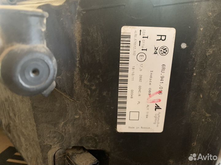 Фары на VW Polo 6RU941015 6RU941016