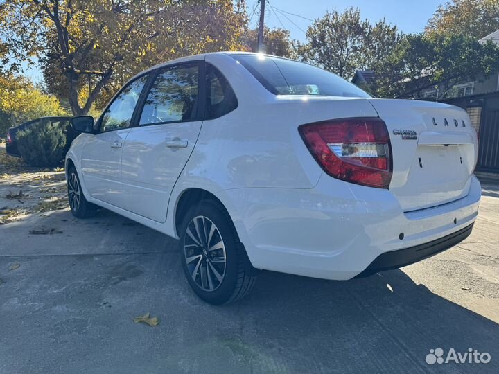 LADA Granta 1.6 МТ, 2024, 4 км