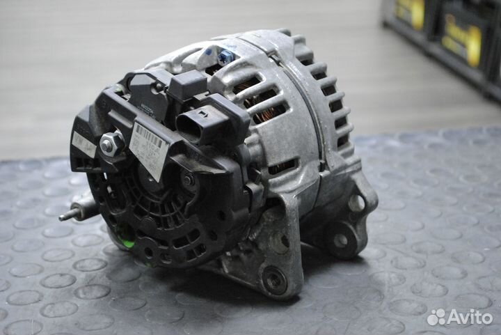 Генератор Skoda Fabia, Octavia, VW Golf 5 1.4 б/у