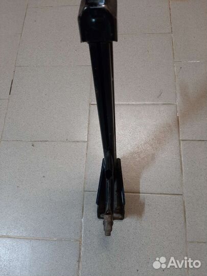 Домкрат на Е34 original