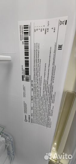 Новый Холодильник Indesit ITS 5200