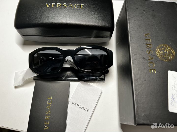 Очки Versace