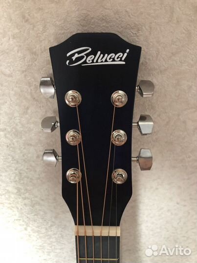 Гитара акустическая с металлическими струнами