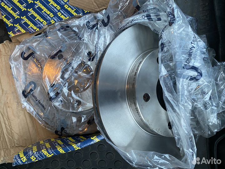 Новые тормозные диски mazda 626/mx6/xedos 6