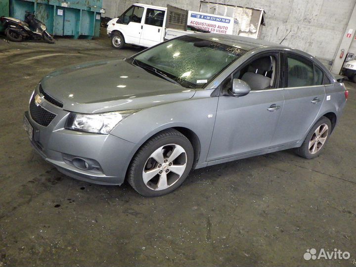 Ступица передняя правая chevrolet cruze J300 2010