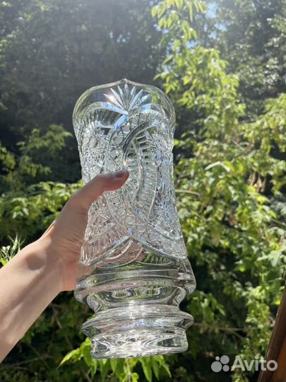 Большая хрустальная ваза