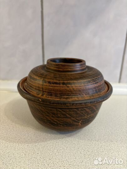 Глиняный горшок