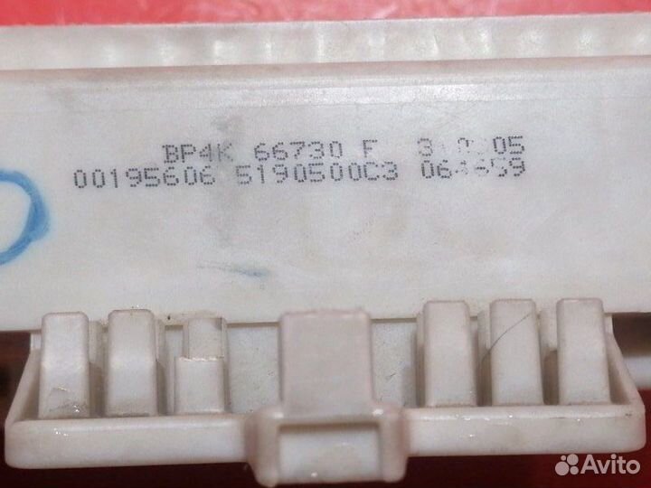 Блок предохранителей Mazda 3