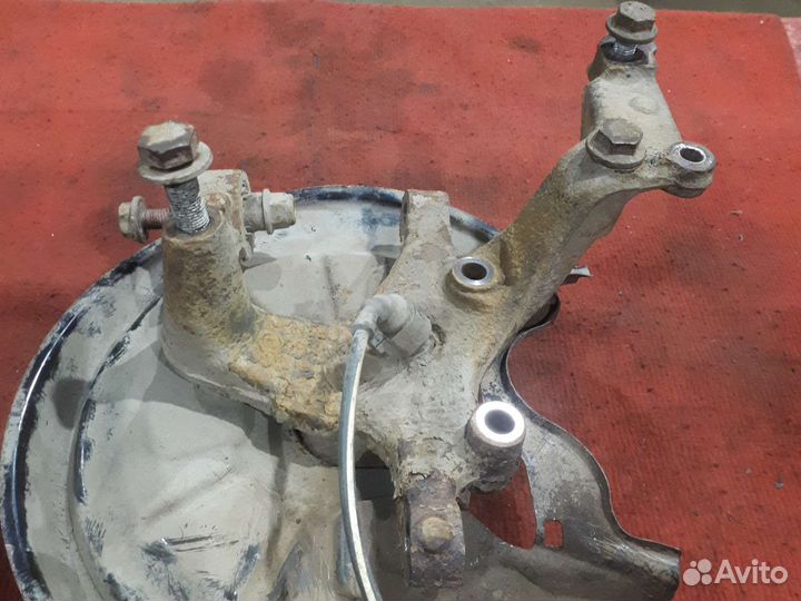 Задний правый поворотный кулак фольксваген гольф 6