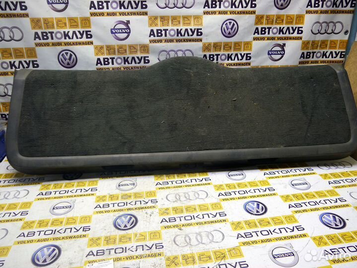 Обшивка крышки багажника Вольво XC70 V70