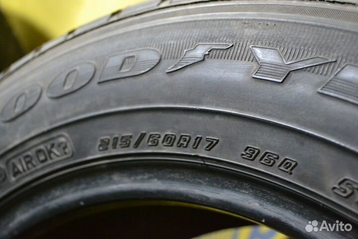 Goodyear Ice Navi Zea II 215/60 R17